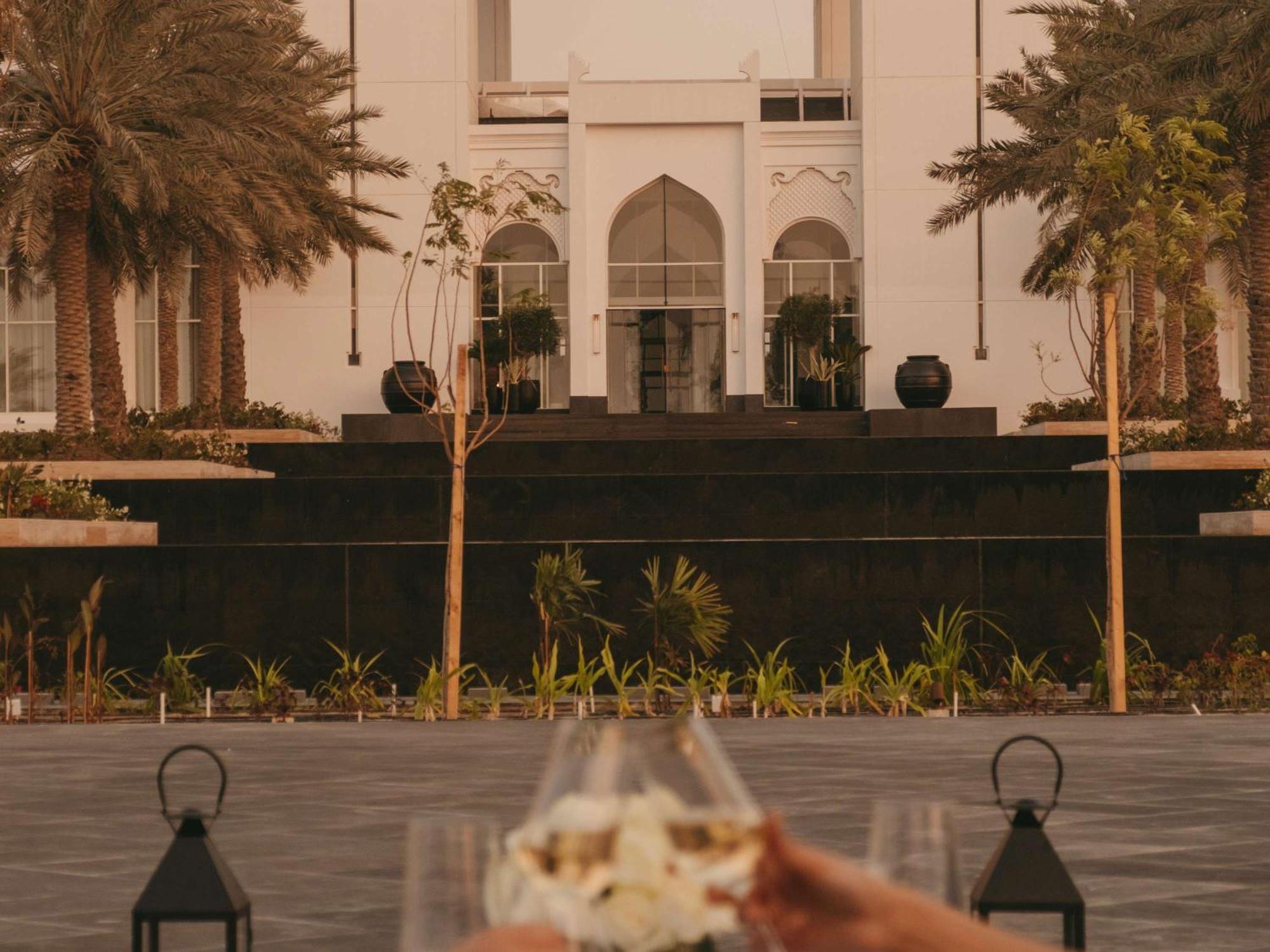 Raffles Al Areen Palace Bahrain Resort 5*