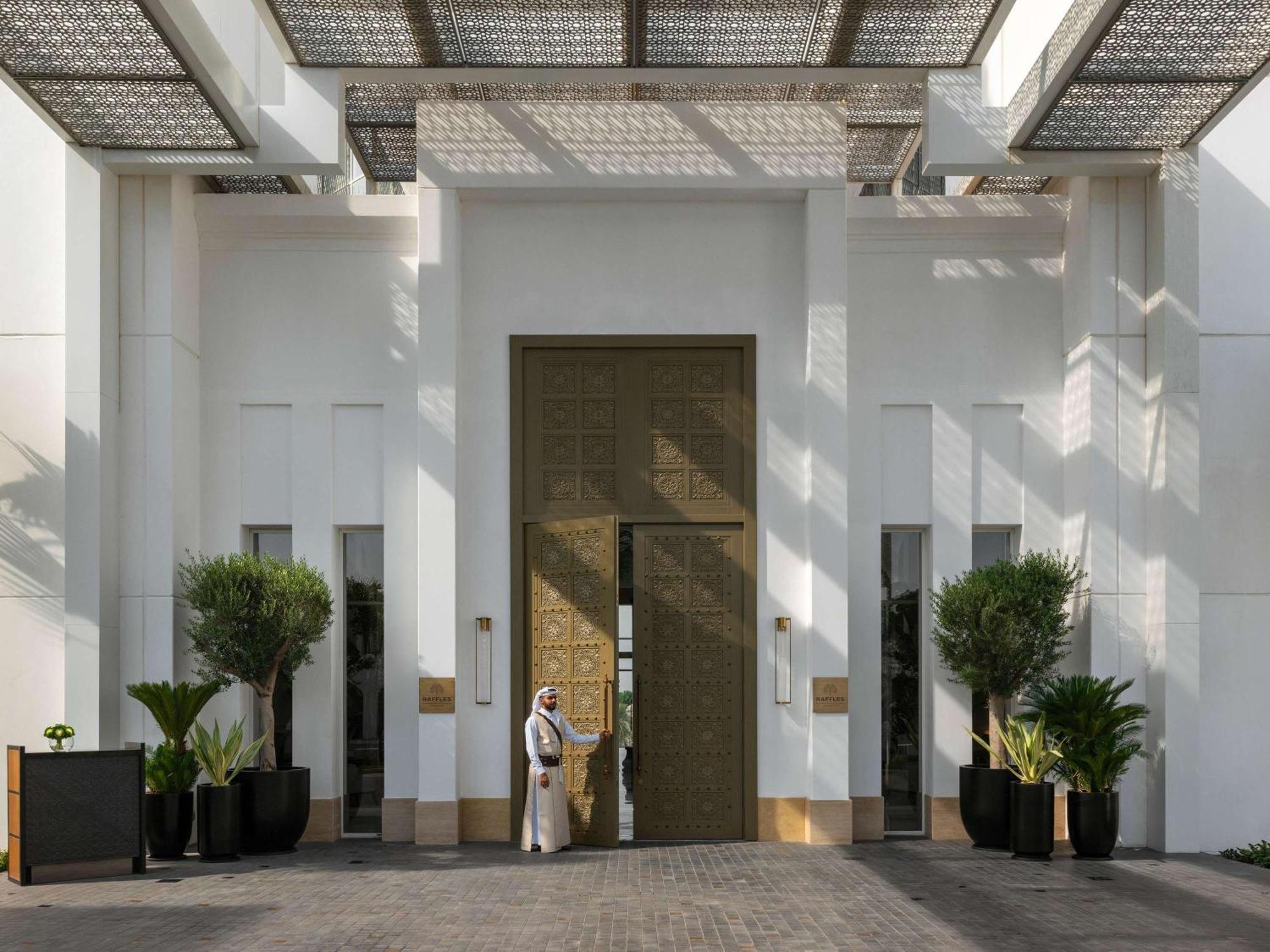 Raffles Al Areen Palace Bahrain सहारा Manama