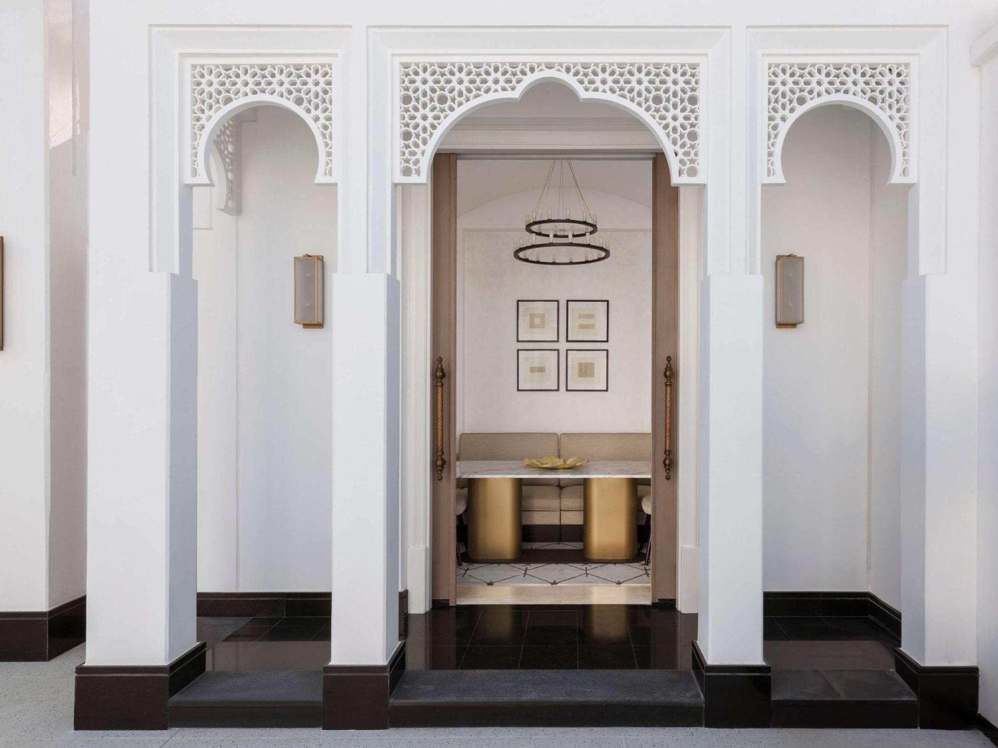 Raffles Al Areen Palace Bahrain 5*
